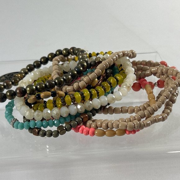 Lot 13 Small Beaded Lot Stretch Bracelets Multi Color Third Eye Chakra - Picture 9 of 9